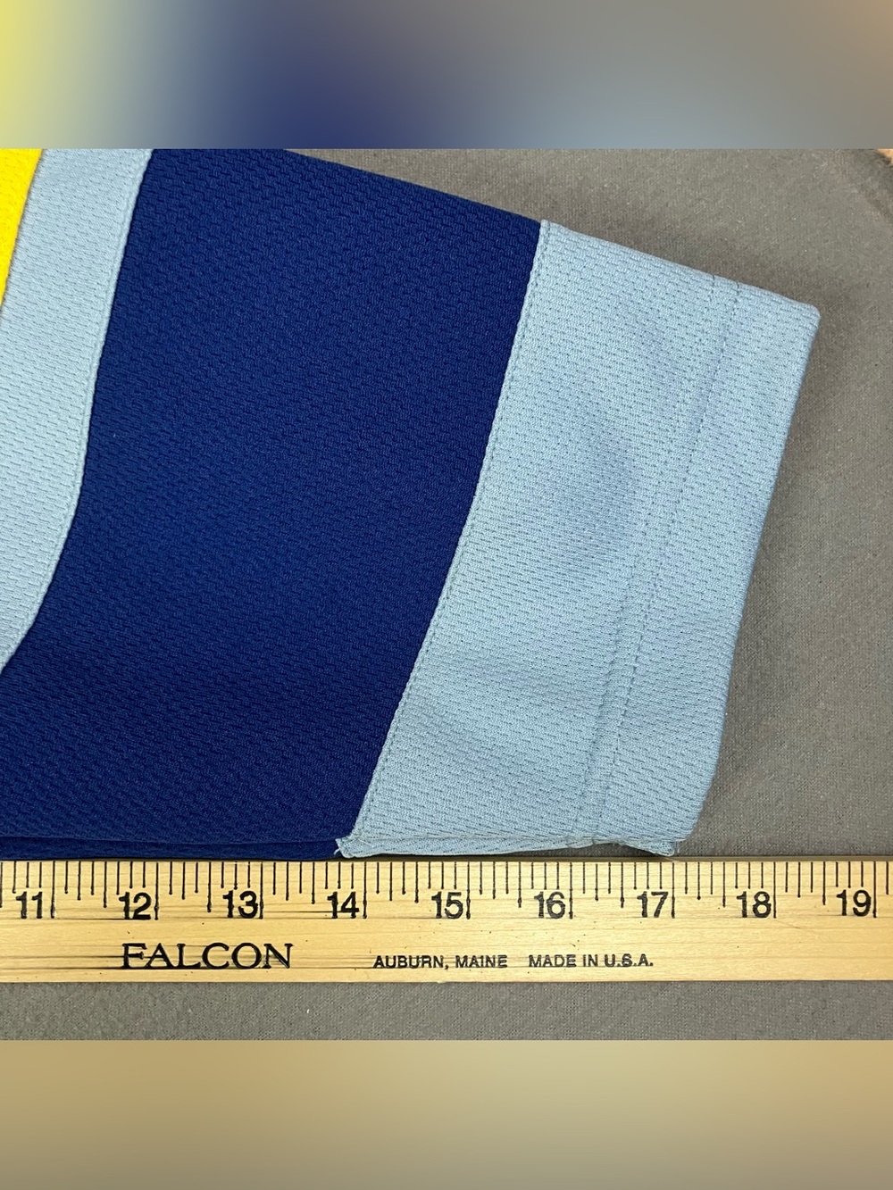 VTG Walt Disney World Hockey Jersey Adult Size M Pluto Icehounds #30 Gray Navy. - Picture 16 of 16